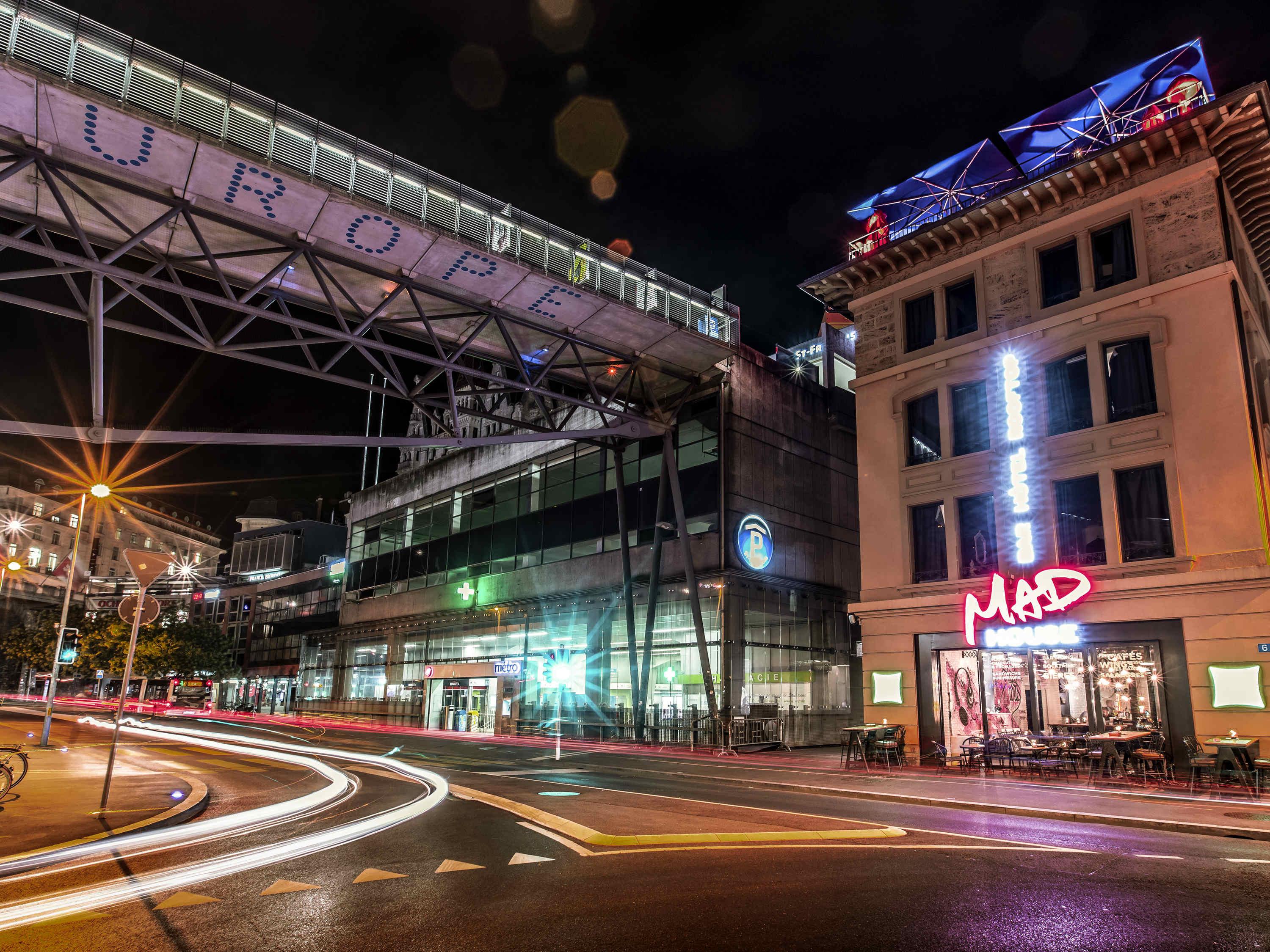 Ibis Styles Lausanne Center Madhouse Exterior photo