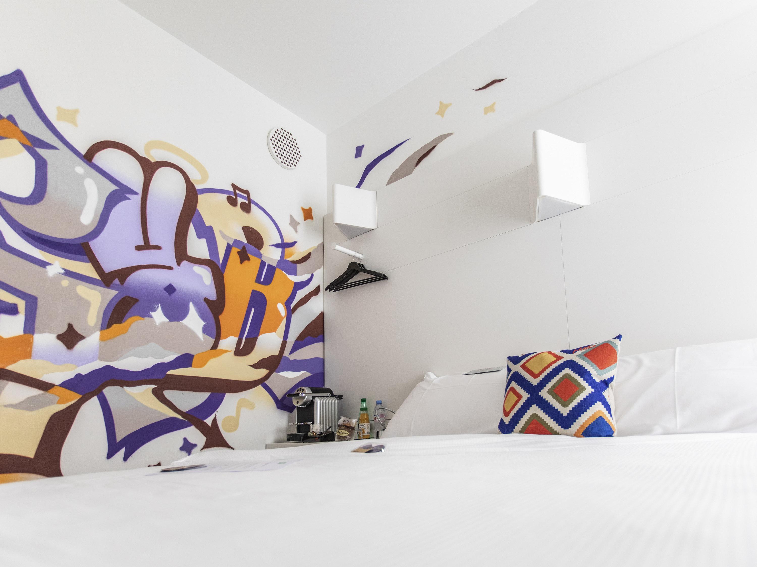 Ibis Styles Lausanne Center Madhouse Exterior photo