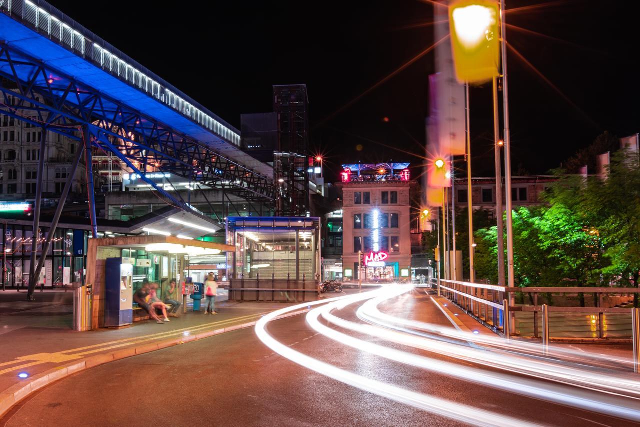 Ibis Styles Lausanne Center Madhouse Exterior photo